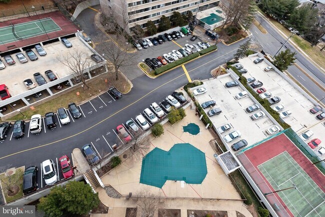 Building Photo - 6101 Edsall Rd