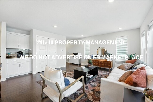 Building Photo - 8733 SW Edgewater Dr