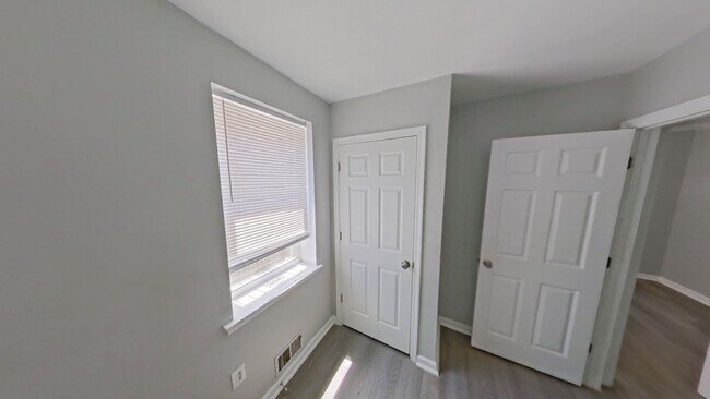 Building Photo - 2036 N Gratz St