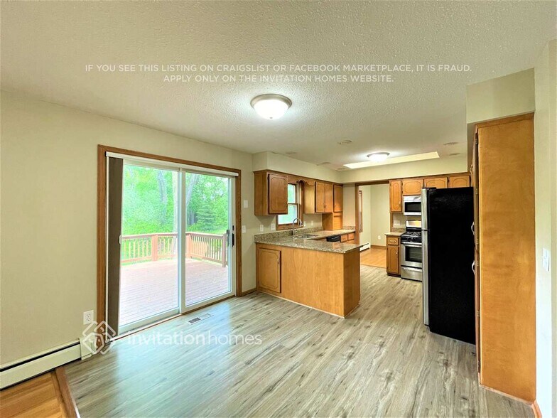 Building Photo - 400 Cimarron Rd