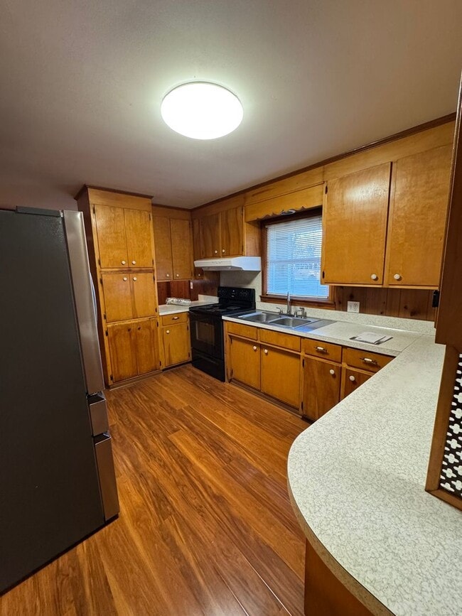 Building Photo - Piner Road