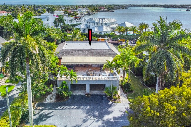 Building Photo - 1334 Chesapeake Ave