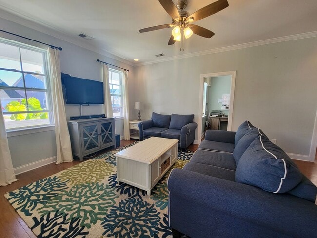 Building Photo - Lovely 3 bedroom, 3.5 bath home in Nellief...