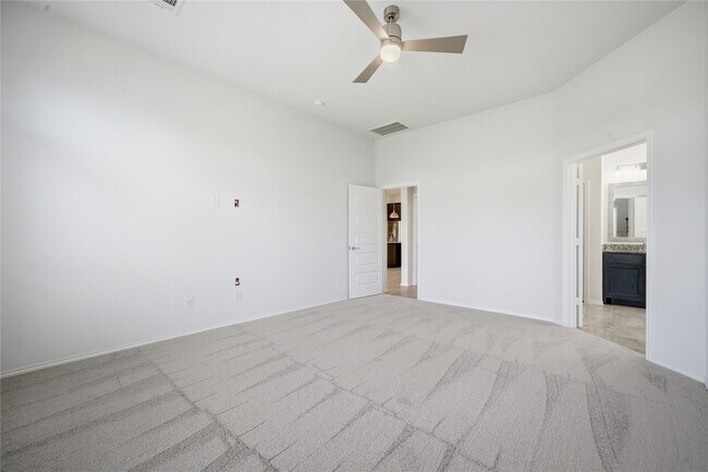 Building Photo - 20427 Noble Arabian Dr