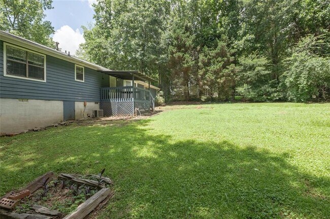 Building Photo - 310 Summerwood Ln