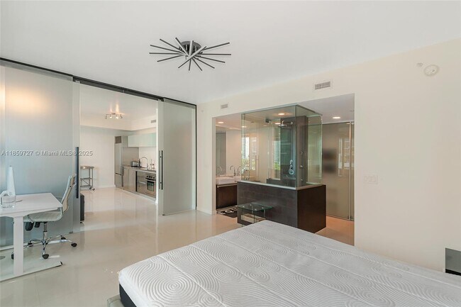 Building Photo - 1040 Biscayne Blvd
