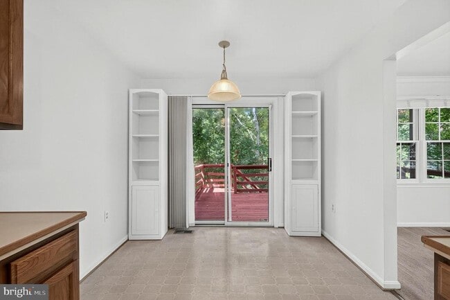 Building Photo - 14560 Creek Branch Ct