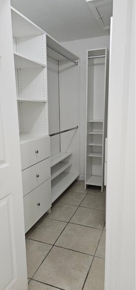 Building Photo - 1270 SE 27th St