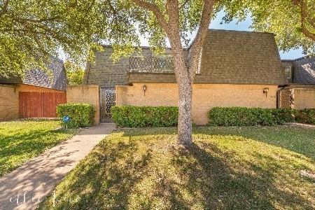 Primary Photo - 2808 Barrow St