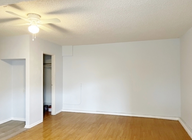Building Photo - 4553 W 116th St
