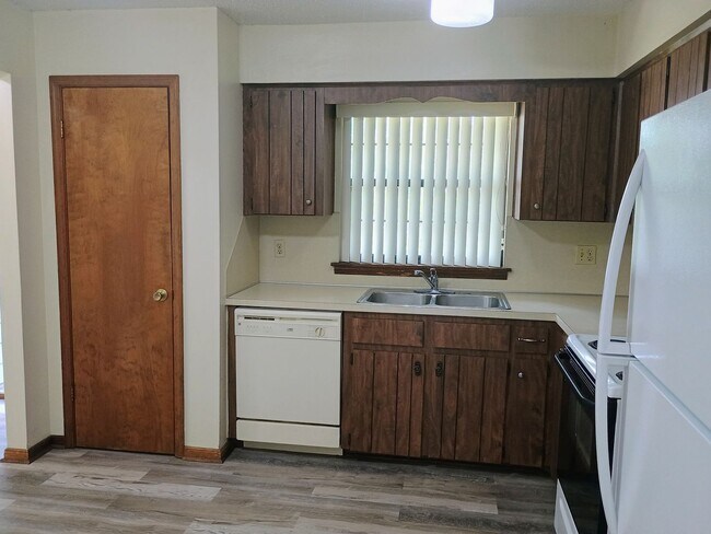 Building Photo - #664 Village