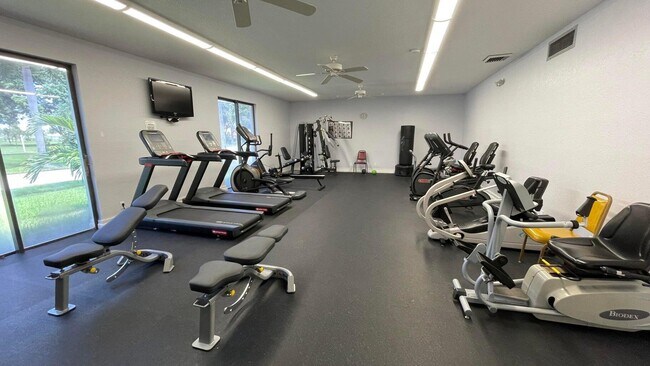 Building Photo - 14671 Bonaire Blvd