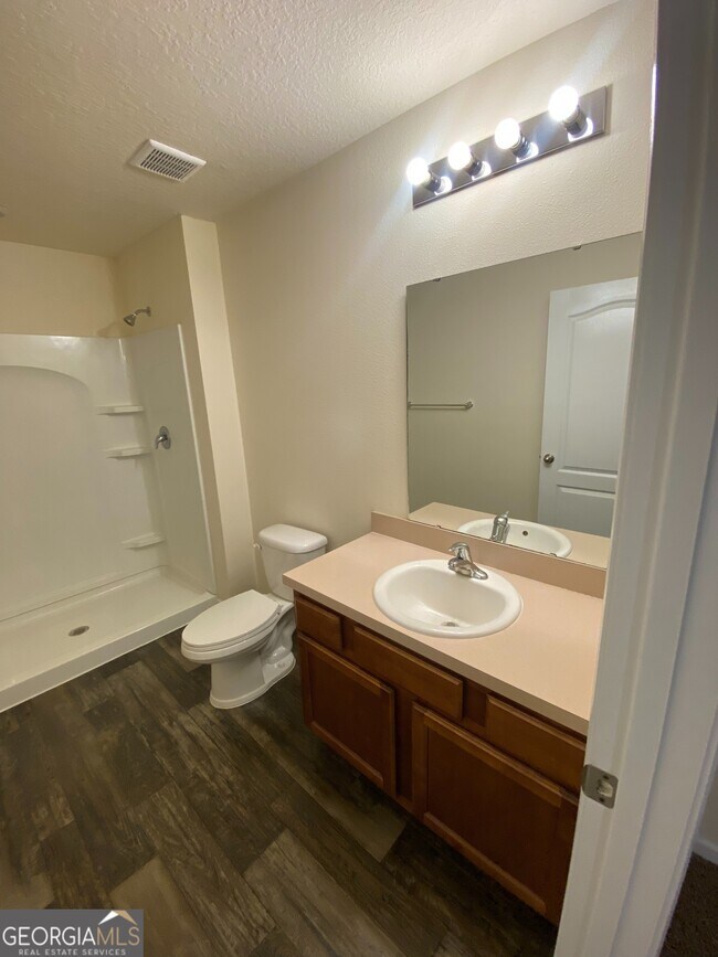 Building Photo - 25 Fox Path