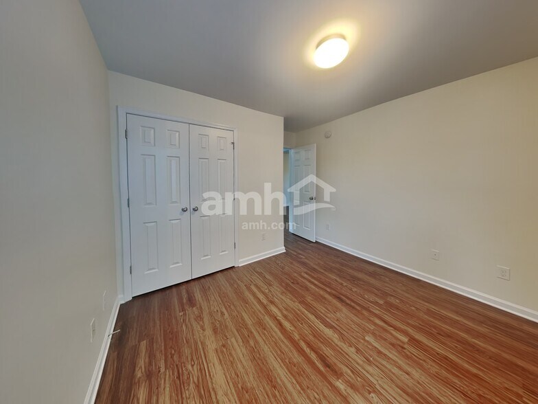 Building Photo - 51 Scotch Bonnet Rdg
