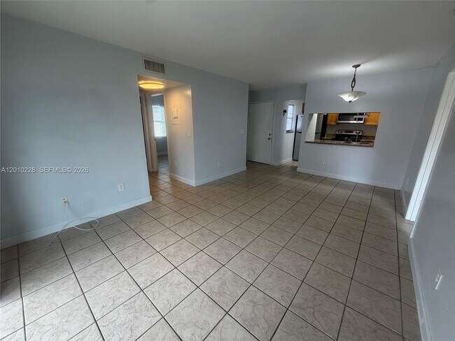 Building Photo - 6540 W 27th Ct