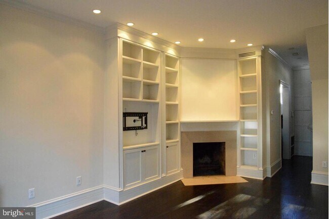 Building Photo - 2706 N St NW