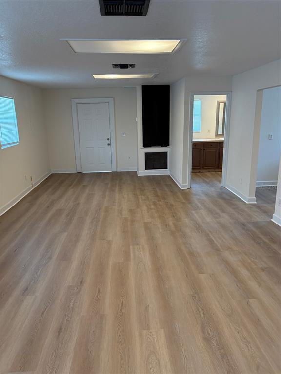 Building Photo - 1100 Jamela Dr