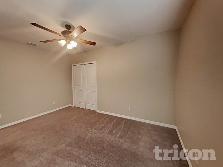 Building Photo - 95 Prairie Falcon Dr