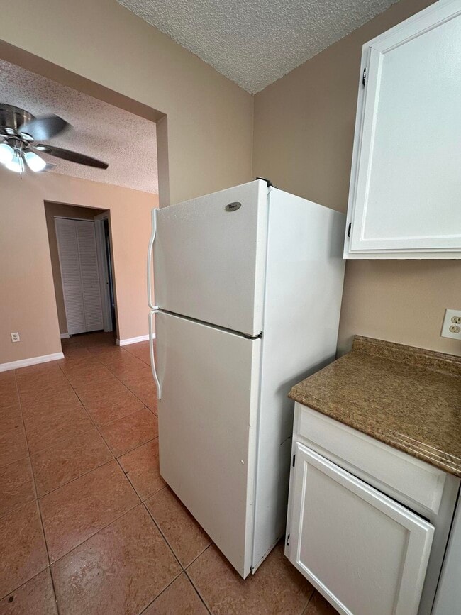 Building Photo - 958 Louisiana Ave