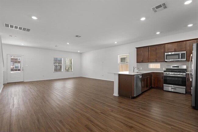 Building Photo - 1512 Weatherford Ln