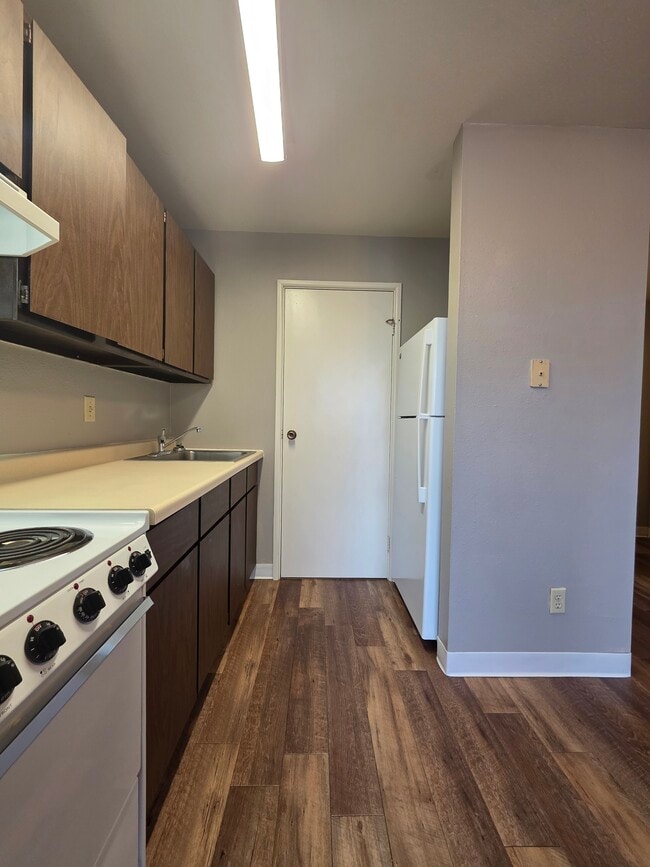 Building Photo - Liberty Lights Apartments E