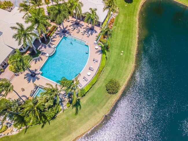 Building Photo - 20094 W Key Dr