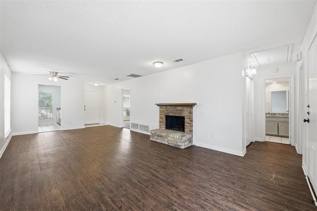 Building Photo - 2728 Westchester Dr