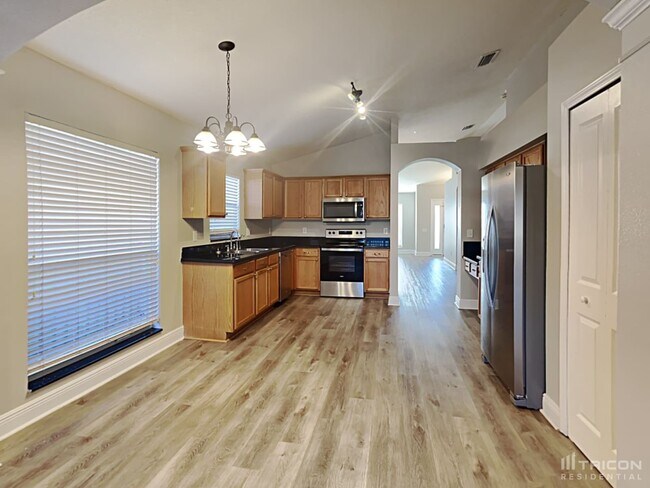 Building Photo - 10434 Soaring Eagle Dr