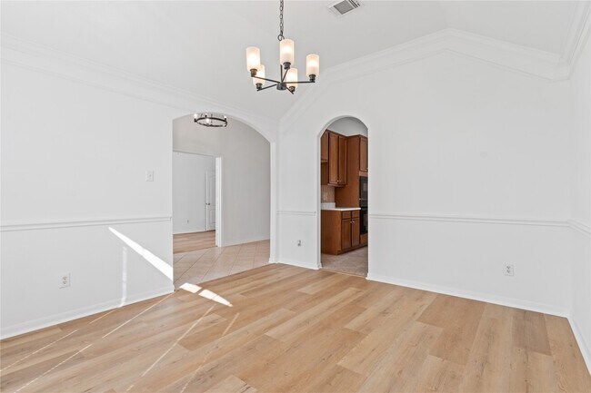 Building Photo - 17606 Forest Haven Trail