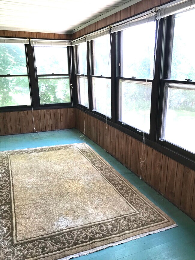 Front Porch - 34175 N Hainesville Rd