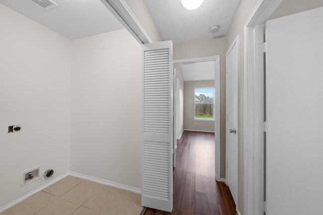 Building Photo - 14239 Brunswick Point Ln