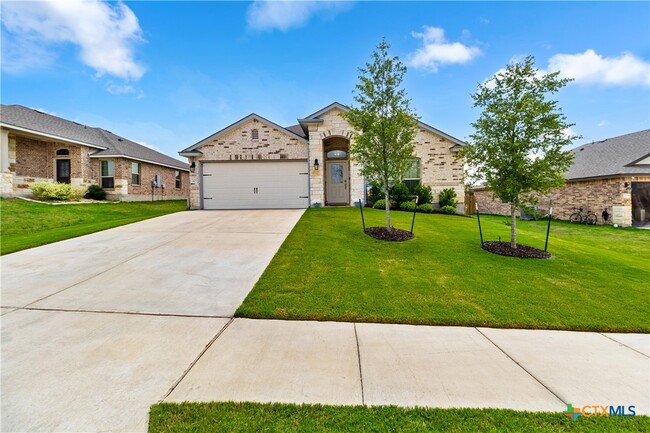 Primary Photo - 2427 Elba Dr