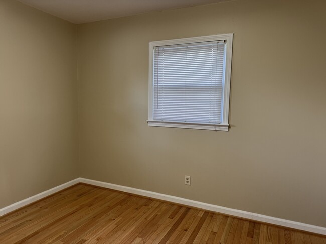 Building Photo - 375 Holly Mountain Farm Rd