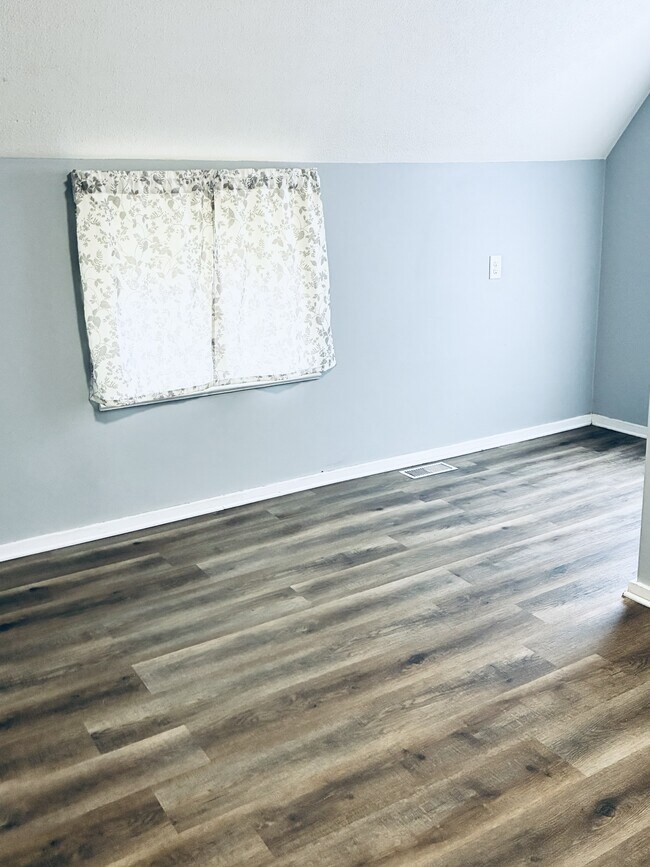 Building Photo - 1103 N 8th St