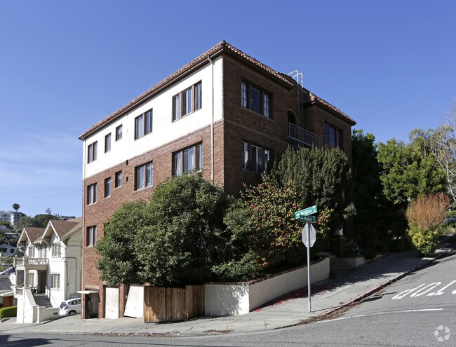Primary Photo - The Weldony Apts