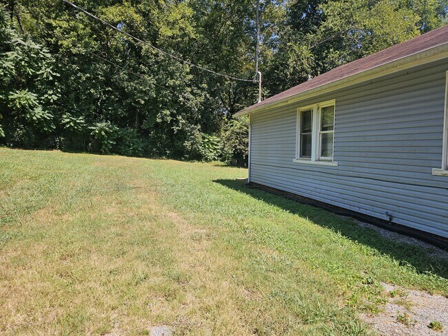 Building Photo - 4404 Wells Rd SW