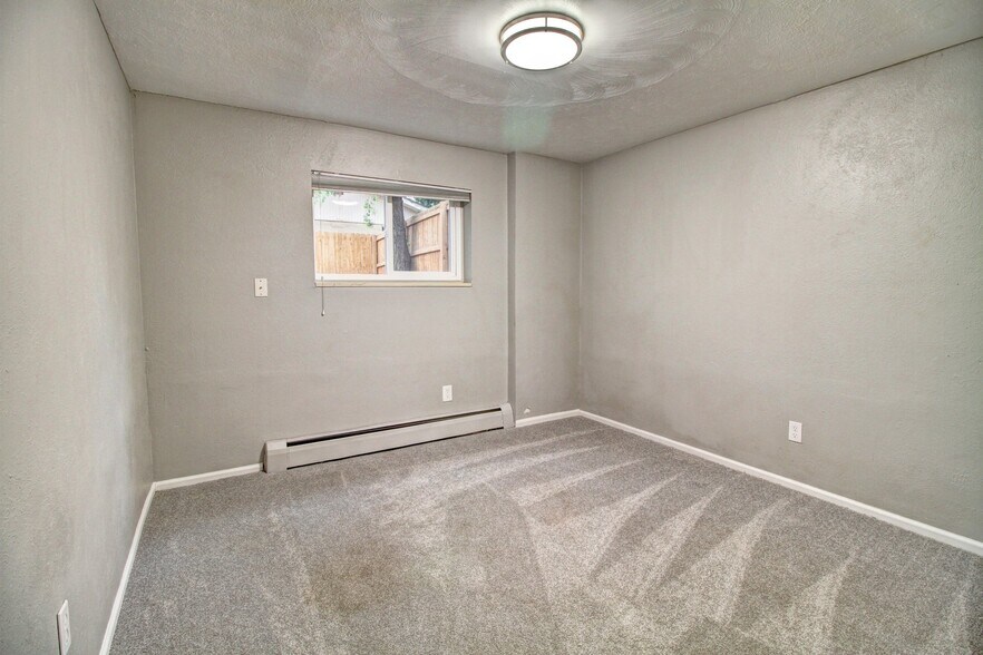 Building Photo - 12020 W 63rd Pl