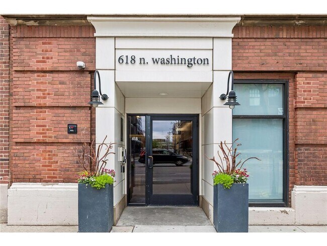 Building Photo - 618 N Washington Ave