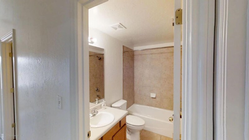 Building Photo - 1415 E Payton Way