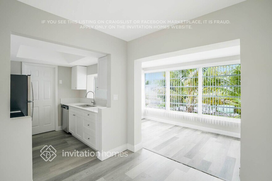 Building Photo - 2925 NW 69th Ave