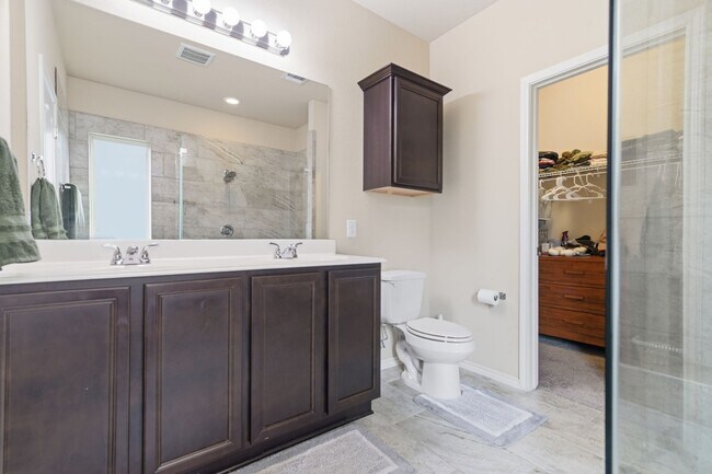 Building Photo - New 3-bed 3-bath home available in Monte Viejo Community! Move in August!