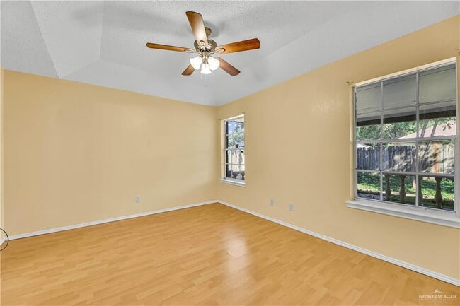 Building Photo - 29 Martin Ave