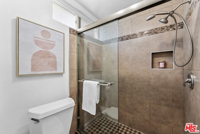 Building Photo - 1885 Veteran Ave