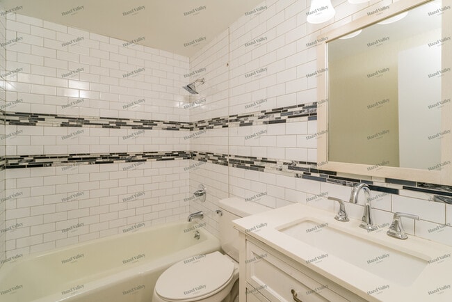 Building Photo - 13144 E 29th St