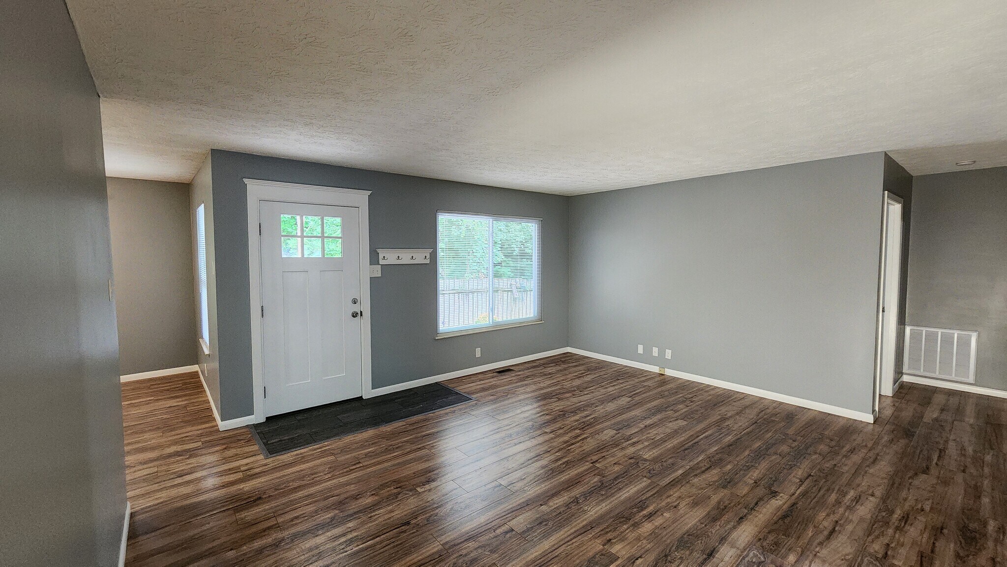 Front Entry and Living Room - 720 Shadycrest Dr