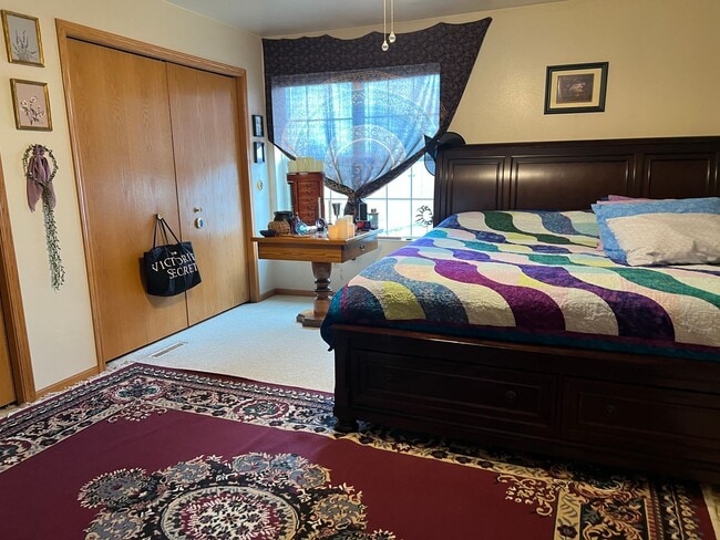 Building Photo - Spacious 2BR Townhomes with Garage & In-Unit Laundry – Stoughton