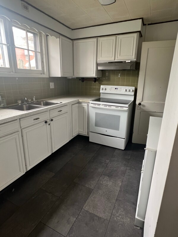 Building Photo - 806 N 3rd St