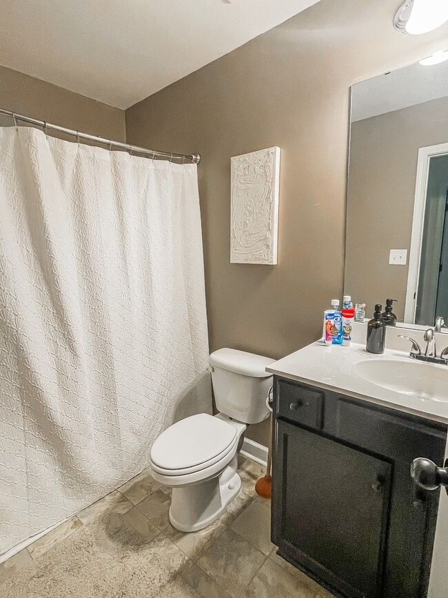 Building Photo - 4 Bedroom Swansboro Home for Rent