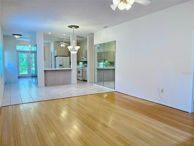 Building Photo - 2338 Tami Sola St