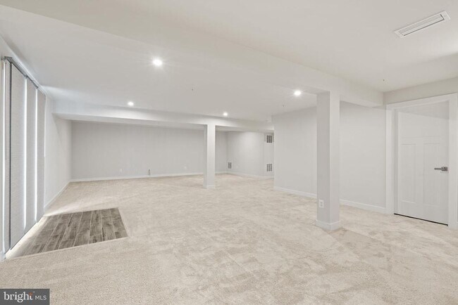 Building Photo - 7550 Mint Springs Ct